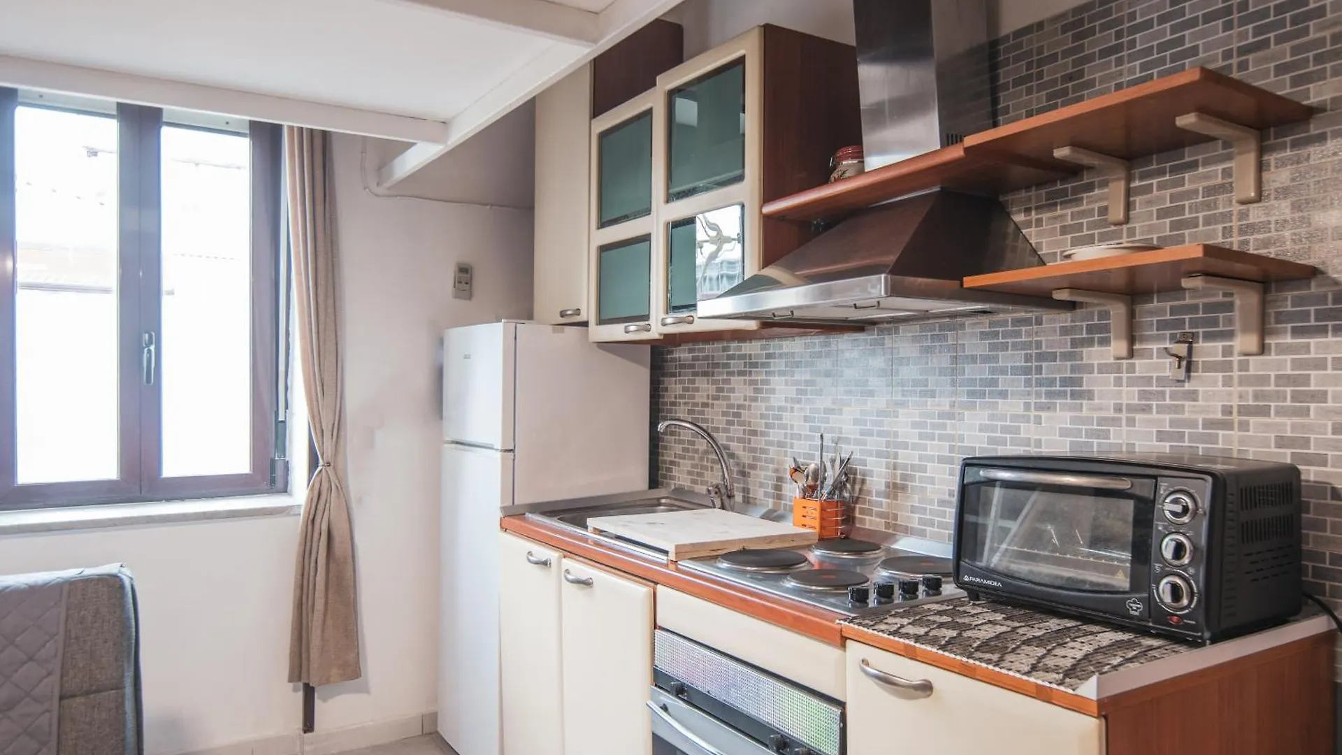 Holiday home Metropolitan Station Room Lift Naples Italy